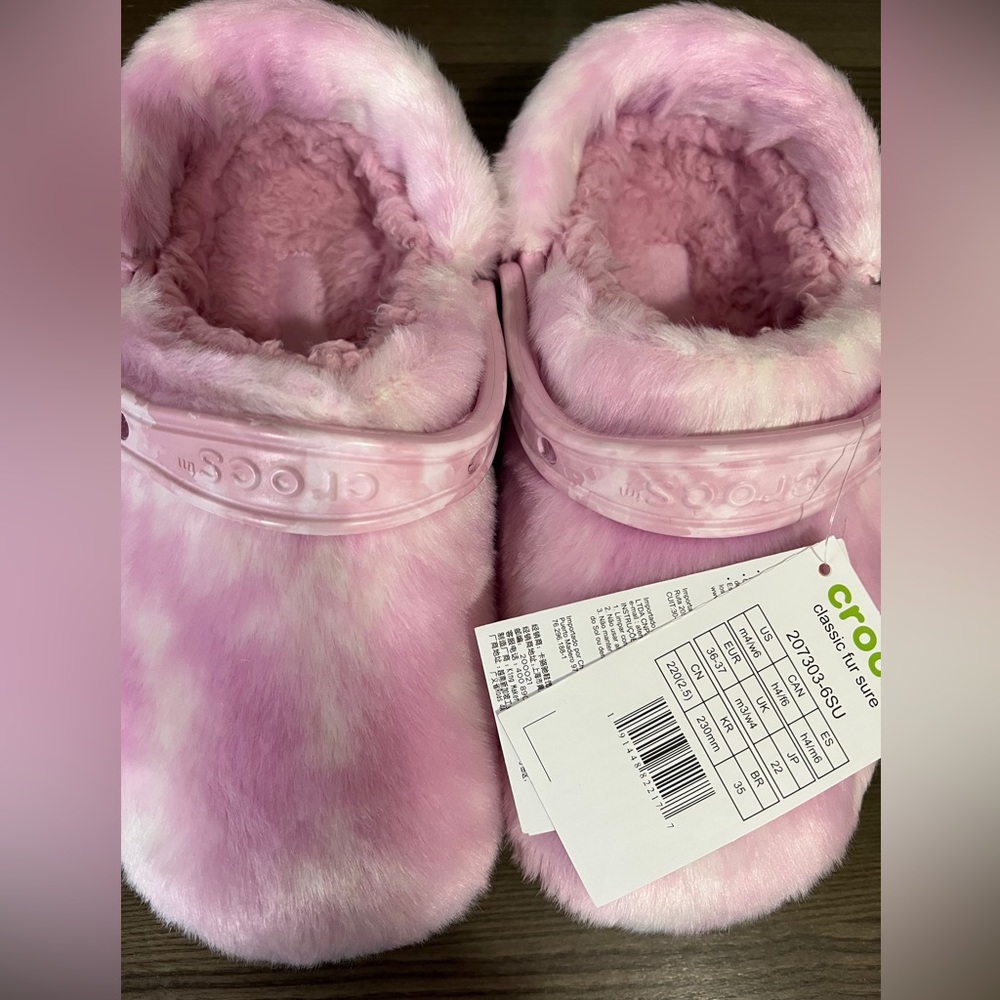 FUR SURE Classic Pink fur CROCS (M4/ W6)